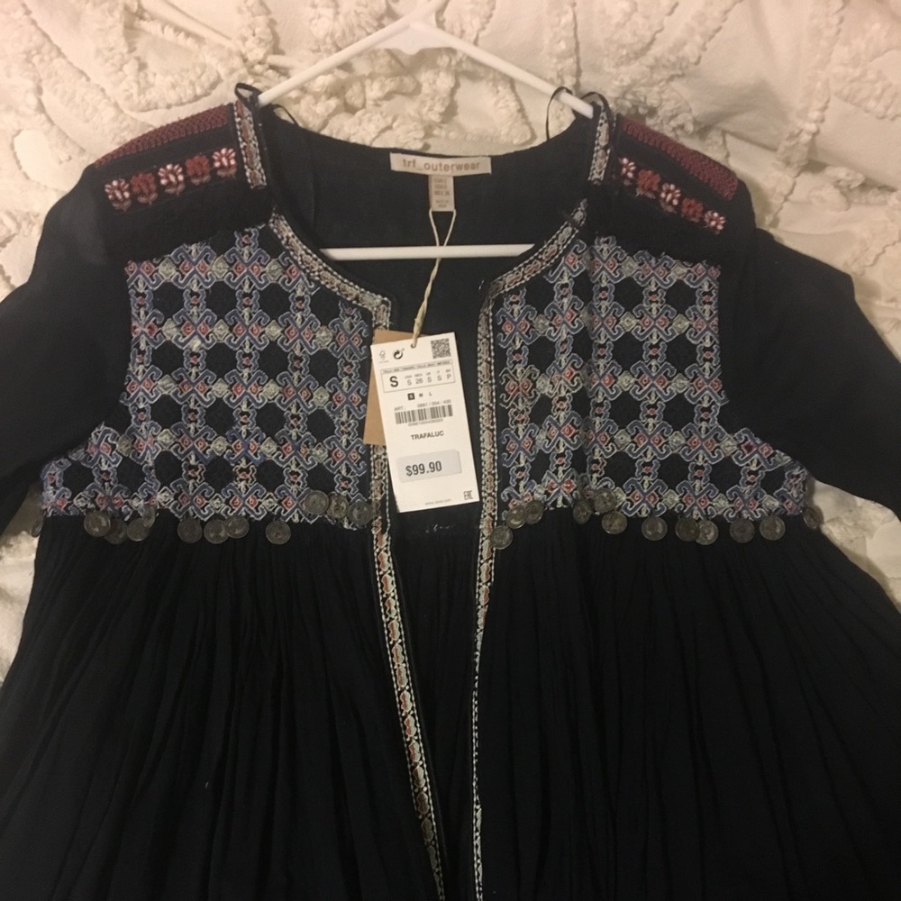Zara Embroidered kimono